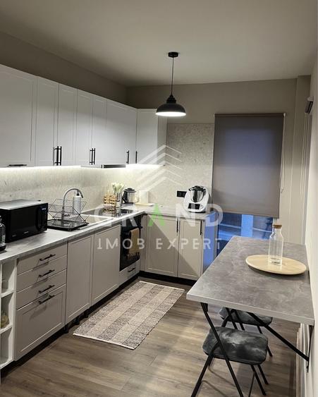 Apartament cu 2 camere decomandat, mobilat în Chinteni