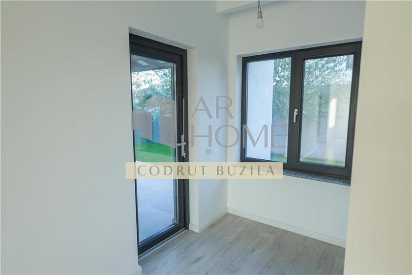 Casă individuală cu 5 camere cu Teren 385 Mp în Strejnicu