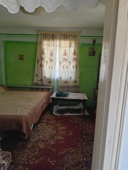 Casă cu 4 camere cu Teren 1100 Mp în Central
