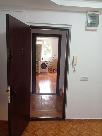 Se ofera spre vanzare apartament situat in Bucuresti, Sector 5, 2 camere - 4