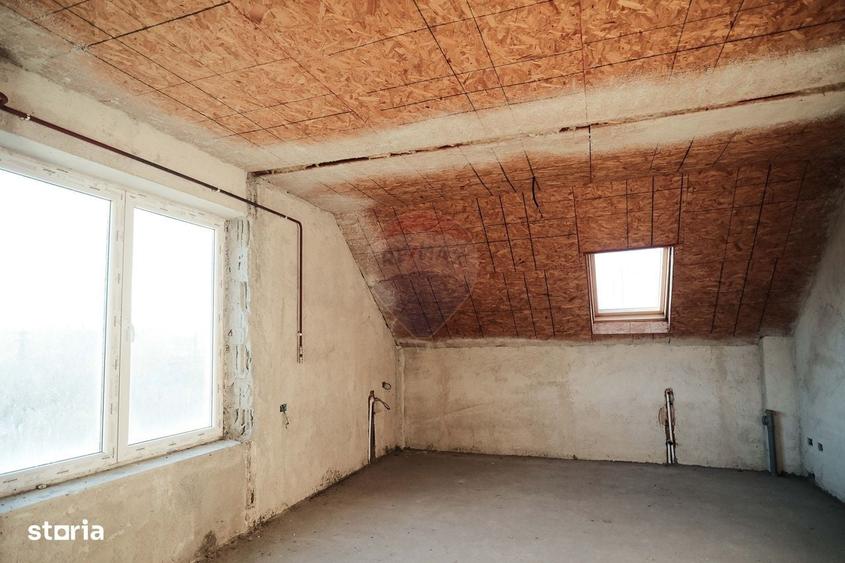 De vanzare bloc la gri format din 9 apartamente Radauti - 1