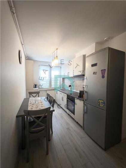 Apartament cu 2 camere nedecomandat în Centrul Civic