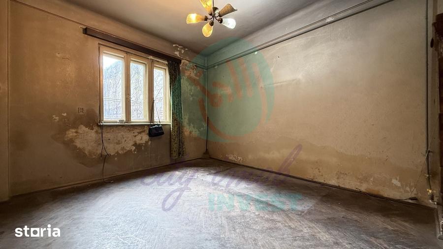 Casă cu 3 camere cu Teren 50 Mp în Iancului