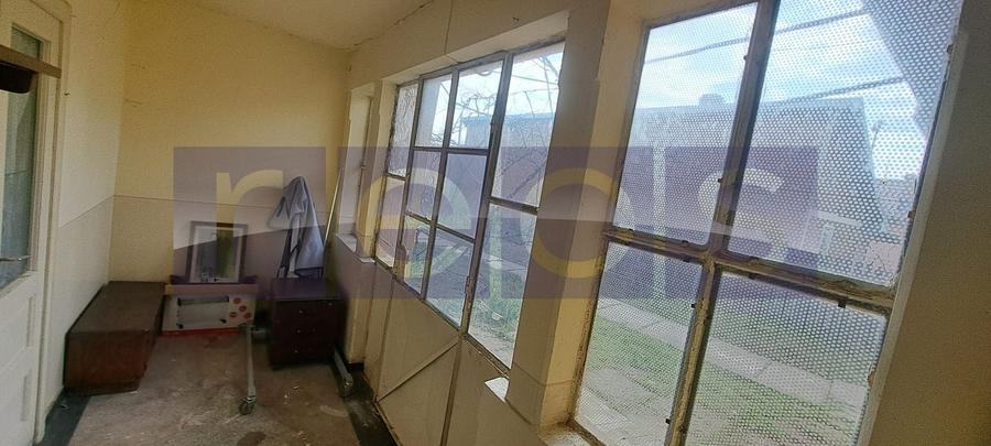 Casă individuală cu 5 camere cu Canalizare în Central