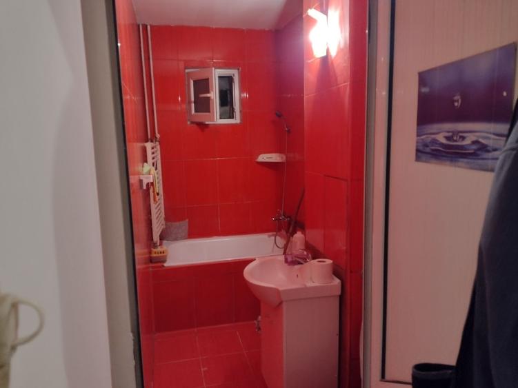 Apartament cu 2 camere nedecomandat în Baraolt
