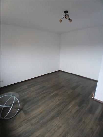 Apartament cu 2 camere decomandat în Circumvalațiunii