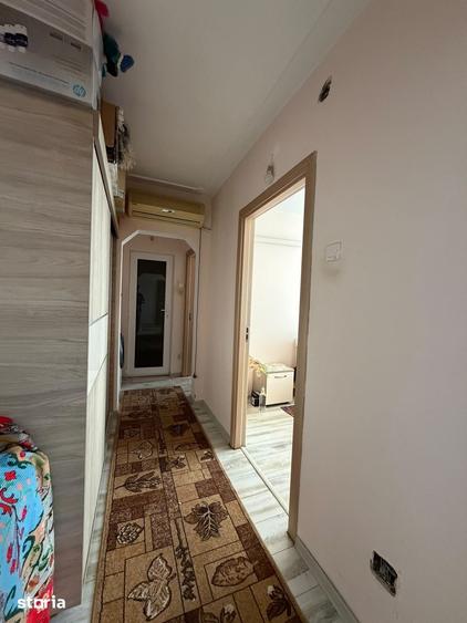 Apartament cu 3 camere în Berceni