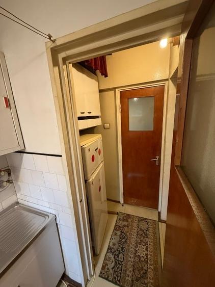 Apartament cu 2 camere semidecomandat în Berceni