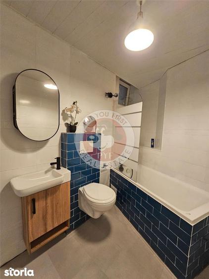 Apartament cu 4 camere decomandat în Romană
