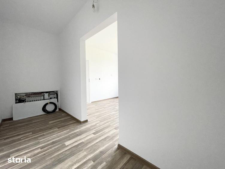 Casă cu 4 camere cu Teren 300 Mp în Central