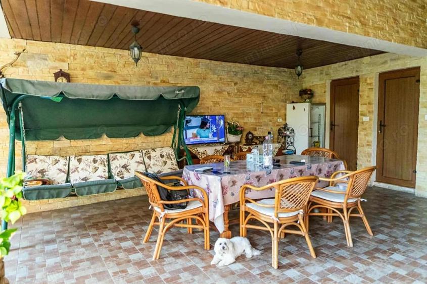 Casă cu 6 camere cu Teren 300 Mp în Grădiște