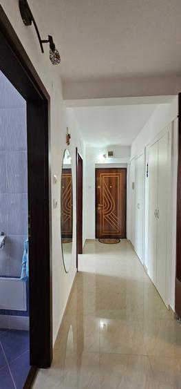 Apartament cu 2 camere decomandat în Cedonia