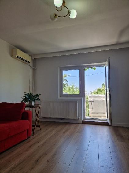 Apartament cu 2 camere decomandat, mobilat în Brâncoveanu
