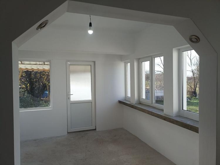 Casă cu 3 camere în Sântimreu
