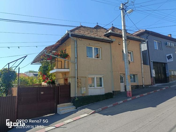 Casă cu 5 camere cu Piscina în Central