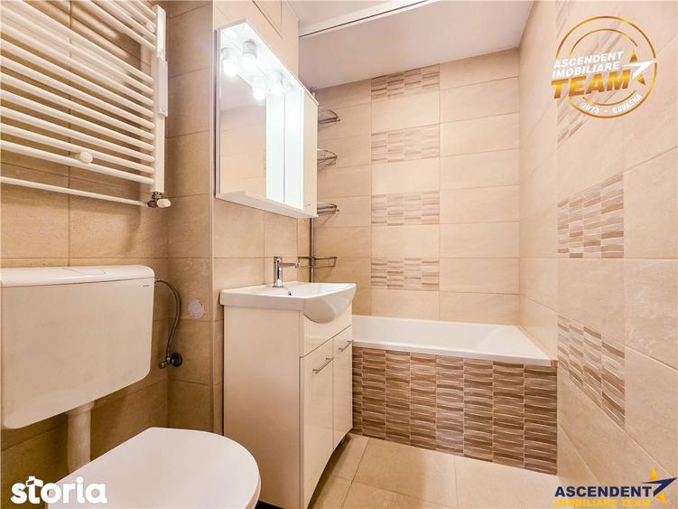 Apartament cu 3 camere, mobilat în Simeria