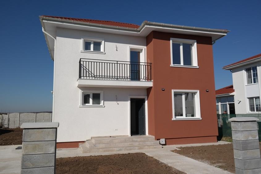 Casă individuală cu 4 camere cu Teren 515 Mp în Crevedia