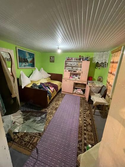 Casă cu 3 camere în Scobinți