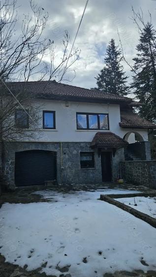 Casă cu Teren 675 Mp în Poiana