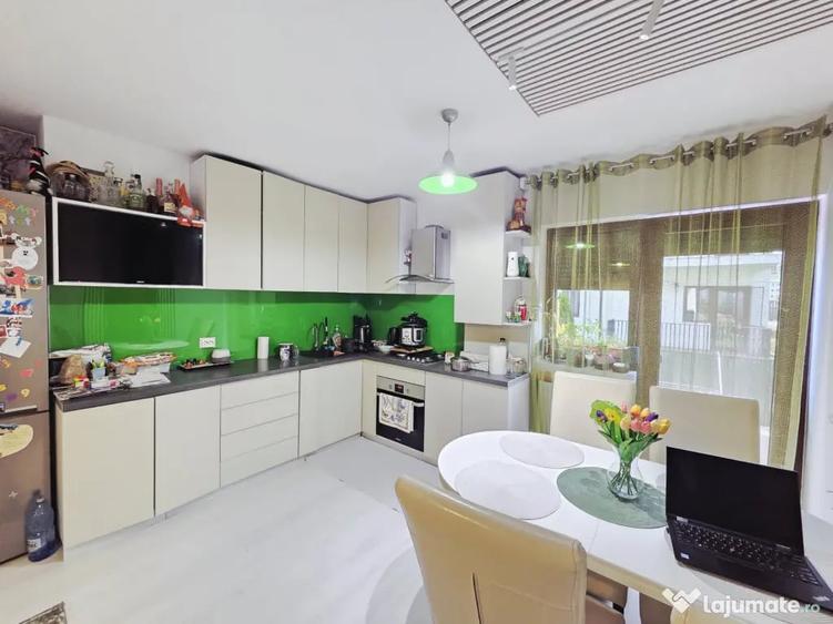 Apartament cu 3 camere decomandat, mobilat în Vișan