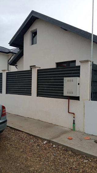 Casă cu Teren 200 Mp în Central