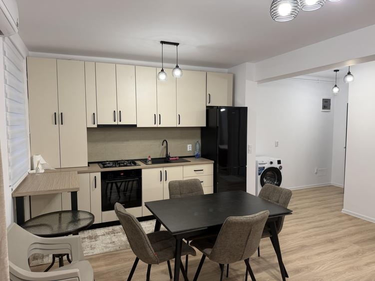 Apartament cu 2 camere decomandat, mobilat în Mihai Viteazul