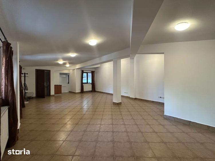Casă cu 3 camere cu Teren 230 Mp în Aviatorilor