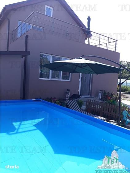 Casă cu 9 camere cu Teren 1412 Mp în Palazu Mare