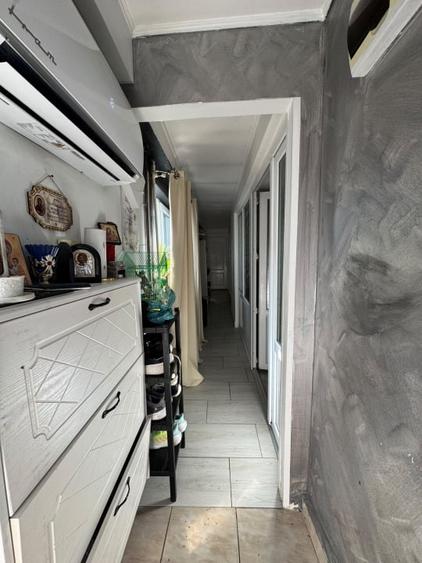 Casă individuală cu 7 camere cu Canalizare în Rahova