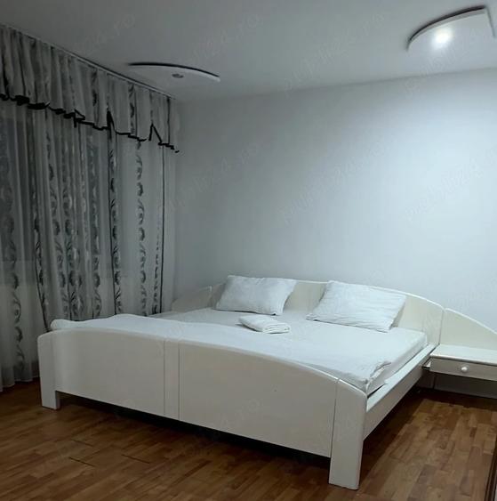 Apartament cu 2 camere decomandat în Micro IV
