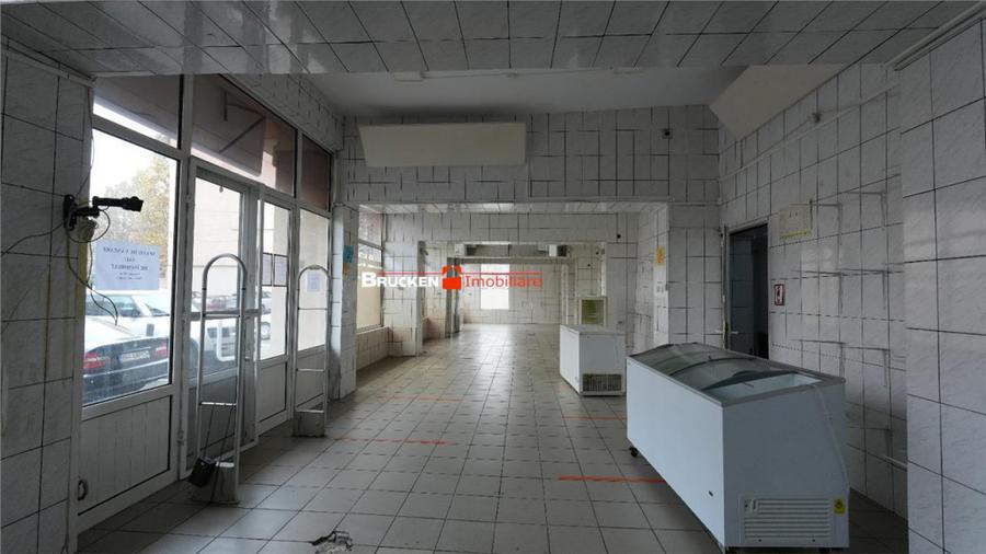 Spațiu comercial, de 232 mp, în Central