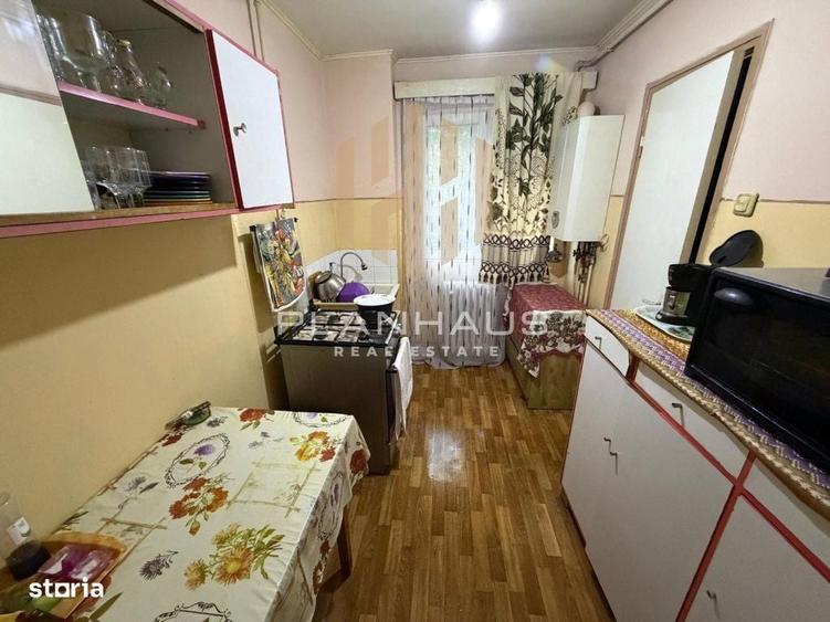 Apartament de vanzare 2 camere, cartier Sasar,etaj 2 , Albina Baia Mar - 2