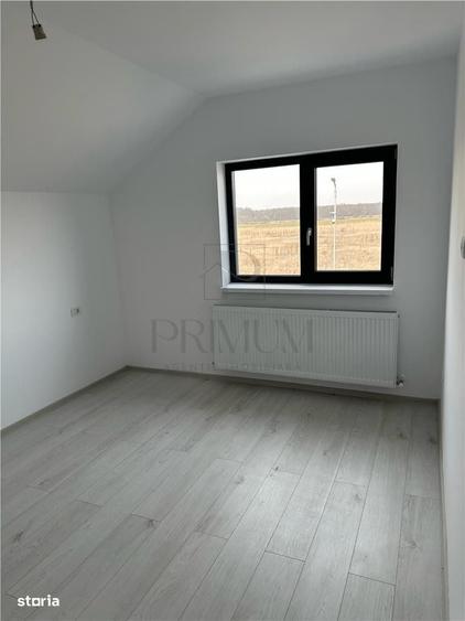 Casă cu 4 camere decomandat cu Teren 375 Mp în Moșnița Veche