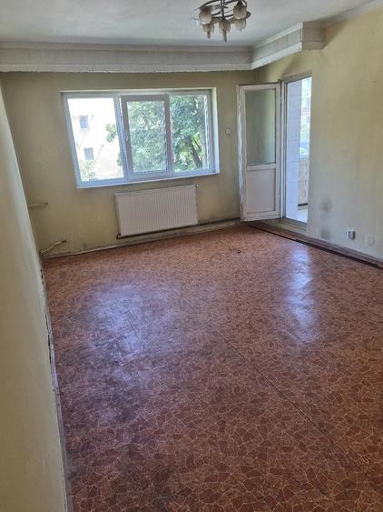 Apartament cu 2 camere decomandat în Bere