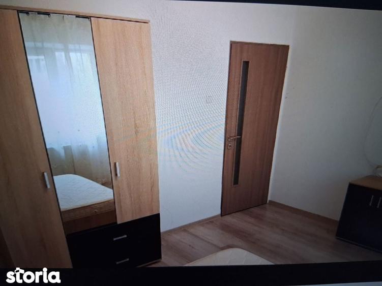 Apartament cu 2 camere decomandat în Tei