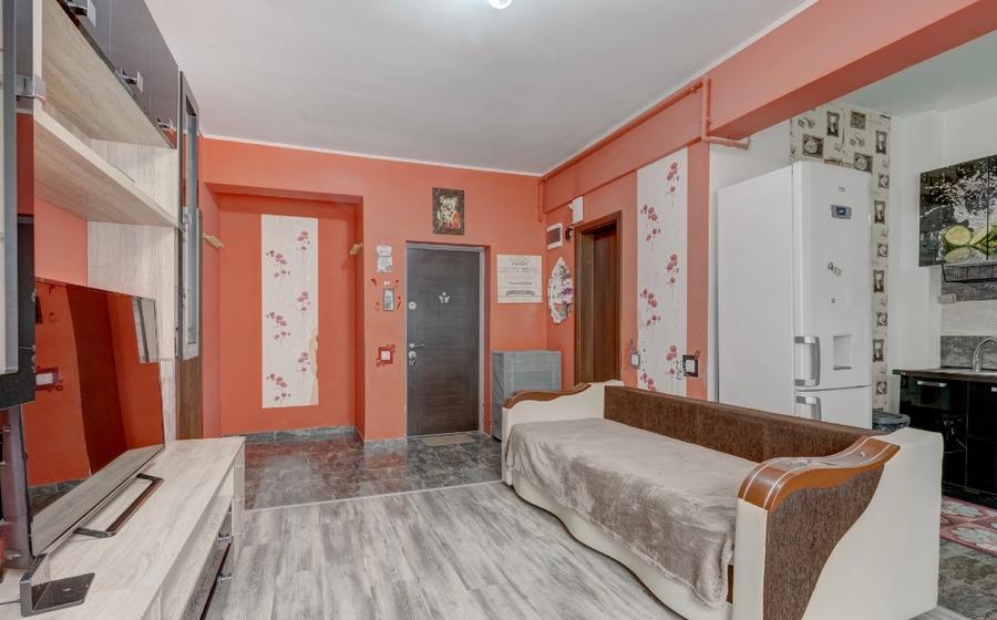 Apartament cu 2 camere semidecomandat, mobilat în Rahova