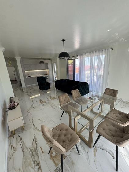 Apartament cu 3 camere în Florești