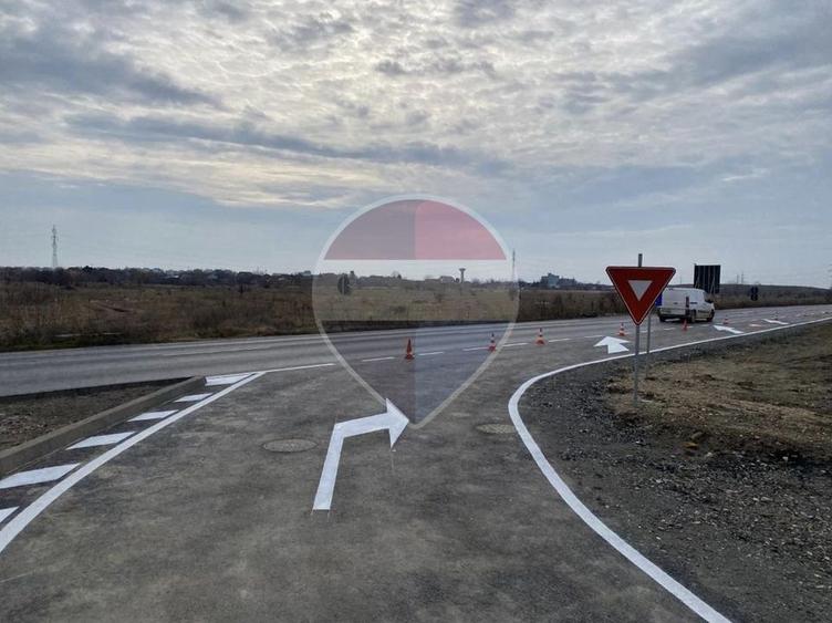 Teren Construcții intravilan de 20000 mp, în Central