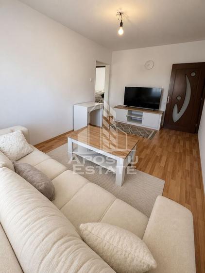 Apartament cu 3 camere semidecomandat, mobilat în Șagului