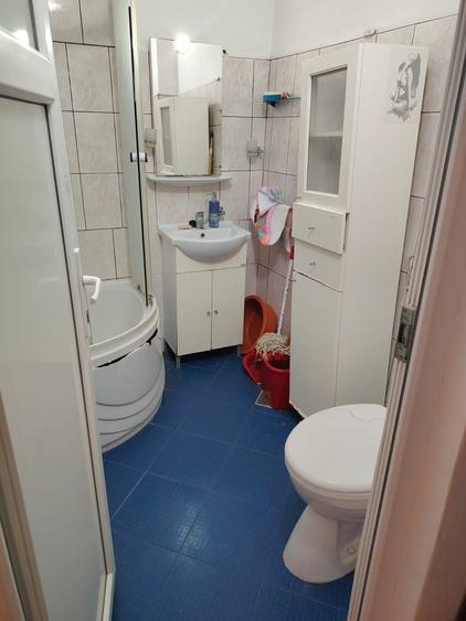 Apartament cu 2 camere decomandat în Berca