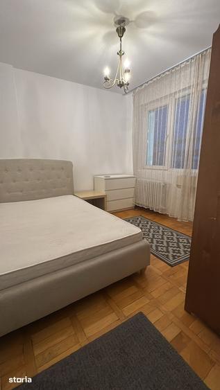 Apartament cu 3 camere în Vatra Luminoasă