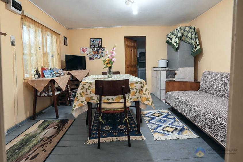 Casă individuală cu 4 camere cu Canalizare în Precista