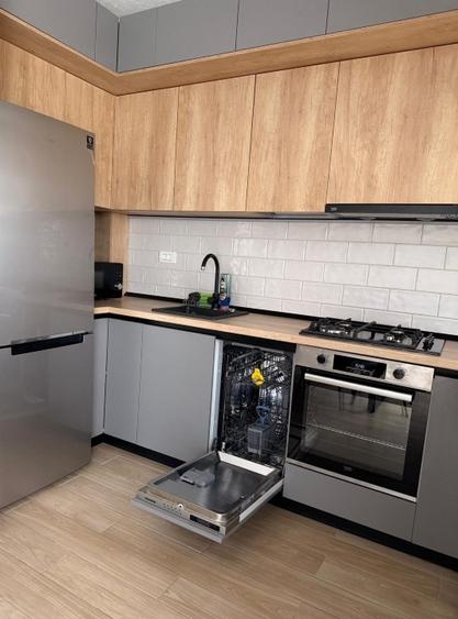 Apartament cu 2 camere decomandat, mobilat în Buziașului