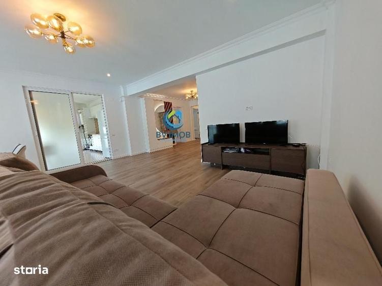 Apartament cu 3 camere decomandat în Răcădău