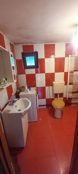 Casă cu 4 camere în Zăbrani