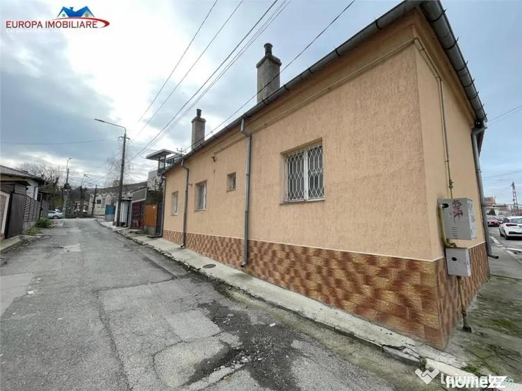 Casă cu 2 camere cu Teren 101 Mp în Central