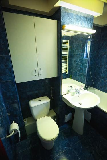 Apartament cu 2 camere decomandat în Mircea cel Bătrân