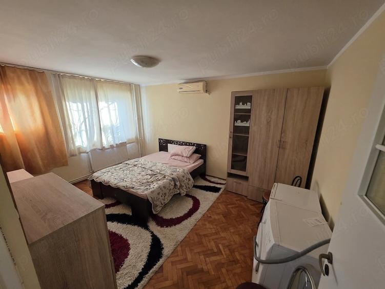 Garsonieră decomandată în Complex Studențesc