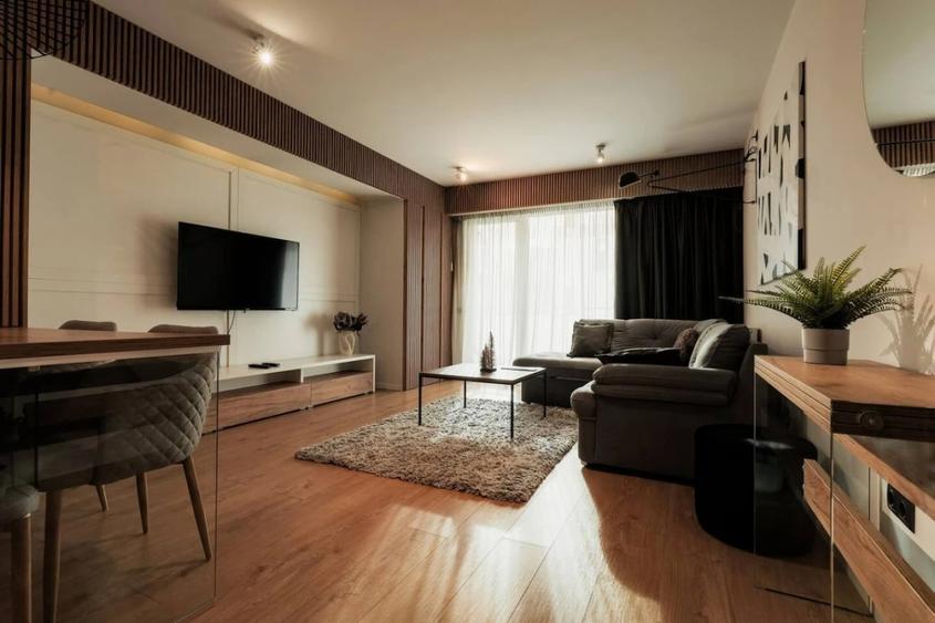 Apartament cu 2 camere decomandat, mobilat în Semicentral