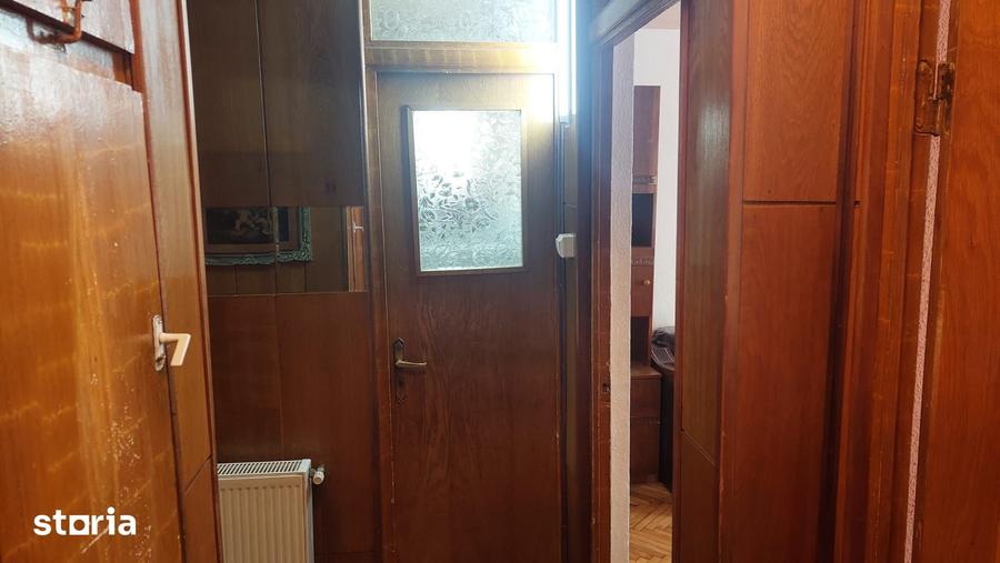 Apartament cu 3 camere decomandat în Ștrand